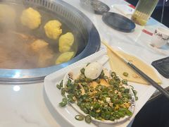 -哈尔滨烧烤·山河村铁锅炖(交大店)