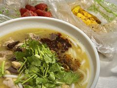 -文山荷鲜居(翠湖店)