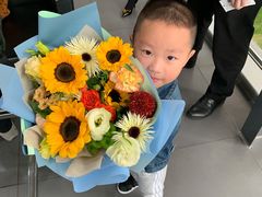 -上海星瀚奔驰4S店(红柳路店)