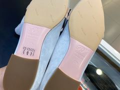 -爱革·洗衣改衣·洗鞋修鞋·洗包修包·奢侈品护理(宝地广场店)