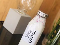 草莓鲜奶-你好独角兽·蛋糕甜品