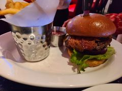 南部熏房汉堡-Chili's Cafe&Bar奇利斯(滨江店)