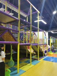 -蹦贝运动中心·蹦床·攀岩·闯关(龙岗店)