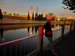 -时尚殿堂明星门店