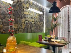 -Dragon Pizza•圆脸龙披萨·牛排餐厅