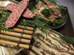 -草家酱蟹炭火烤肉店(珲春南路二店)