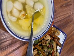 -云阿蛮云南生烫牛肉米线(奉贤路店)