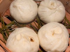 小笼梅干菜肉包-锦荟JINHUI·浙江小馆(上海荟聚店)