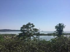 -亮河湾山庄