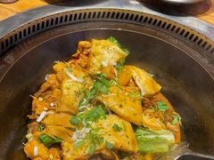 -山河屯铁锅炖·非遗东北菜(南山店)