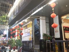 -刘姐啤酒鱼民族演艺餐厅(西街总店)