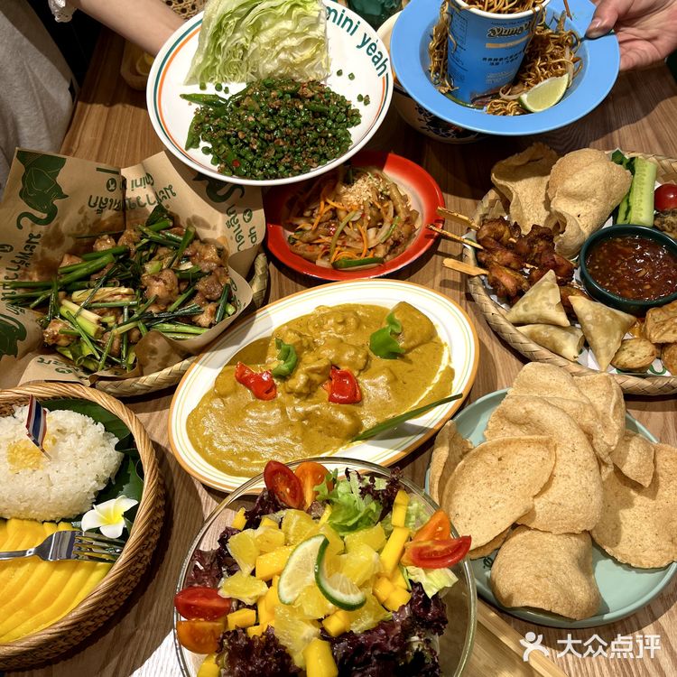 基本每样菜品都不踩雷，适合小姐妹聚会，情侣约会