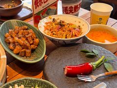 -包整·丝娃娃(一览甲秀楼风景店)