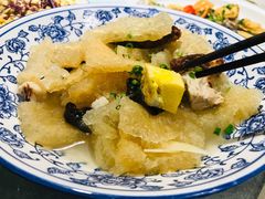 三鲜肉皮汤-侬佳蒸菜馆(听潮店)