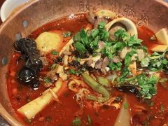 -成都你六姐·牛肉冒菜(城市集市合生汇店)