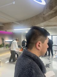 -宫铭烫发染发接发店