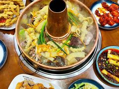 -岳记兴隆·青城腊排铜火锅(融创店)