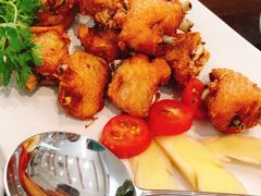 -Chom Cafe and Restaurant