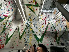 -绿壁虎攀岩基地(Tcar店)