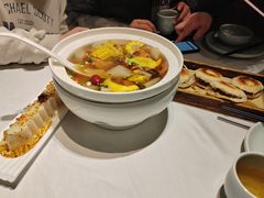-江城小馆陕南妈妈菜·全球旅行餐厅(钟楼店)