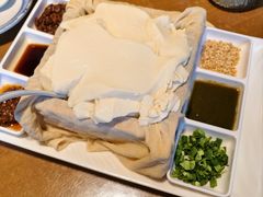 -95号酱骨·一块豆腐(展春园西路店)