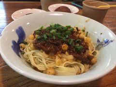 -兵哥豌豆面(雅颂居店)