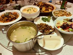 清炖羊肉汤-新粤新疆菜清真餐厅(拱北店)