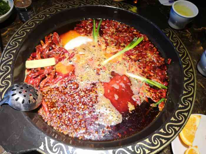 李滑滑·滑肉老火锅(沙坪坝店)-"今天沙坪坝凤天路李滑滑直营店开业