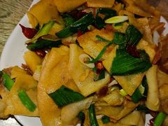 腊肉炒豆丝-小民大排档(马场角横路店)