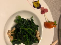 鲜桃仁菠菜-天伦王朝酒店·盛华瑄餐厅