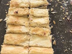 -敖特尔布里亚特美食坊(世纪花苑店)