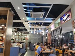 大堂-新凯旋·烧烤bar(余英坊店)