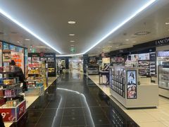 -格拉斯哥国际机场