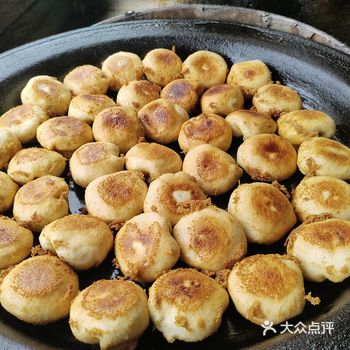 「棋盘山路」 大南门牛肉包子俨然煎出了乡愁