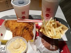 -麦当劳(华融店)