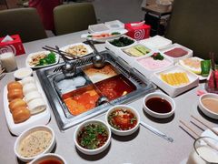 -海底捞火锅(关山保利店)