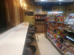 -全家便利店(王府井大街店)