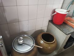 -正宗杨记普洱酸醋米线(总店)