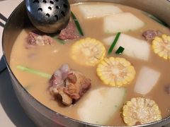 -肥仔文澳门猪骨煲(南京西路店)