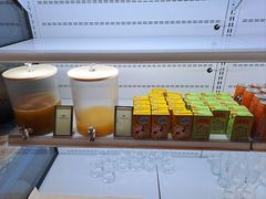 -大中华希尔顿酒店-念自助餐·嗨啤·小龙虾