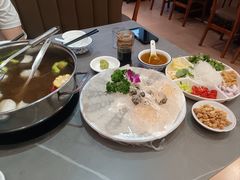 -官塘陈记鱼生·潮汕砂锅粥·牛肉火锅(潮枫路总店)