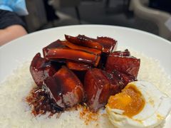 元宝目鱼红烧肉-屋里厢上海菜馆