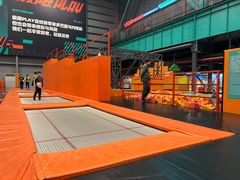 -极限PLAY运动娱乐新世界·团建派对表演休闲馆·室内高空游乐园