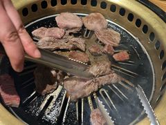 -炼火烤肉店