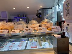 面包甜点陈列柜-喜茶(上海正大广场店)