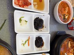 -豚妈妈汤饭·部队锅(南京东路店)