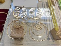 -LADY FAFA(巨鹿路陕西南路路口店)