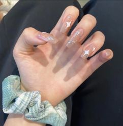 -悦指间美甲美睫