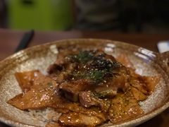 照烧豆腐鸡腿饭-拾年