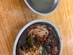 -灵山卢梅燕粉店